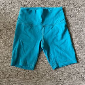 Lululemon 10in biker shorts